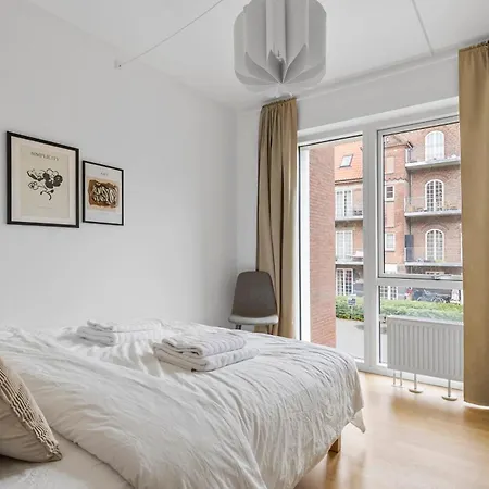 Urban Retreat In The Calmest Neighborhood Aarhus Exterior photo