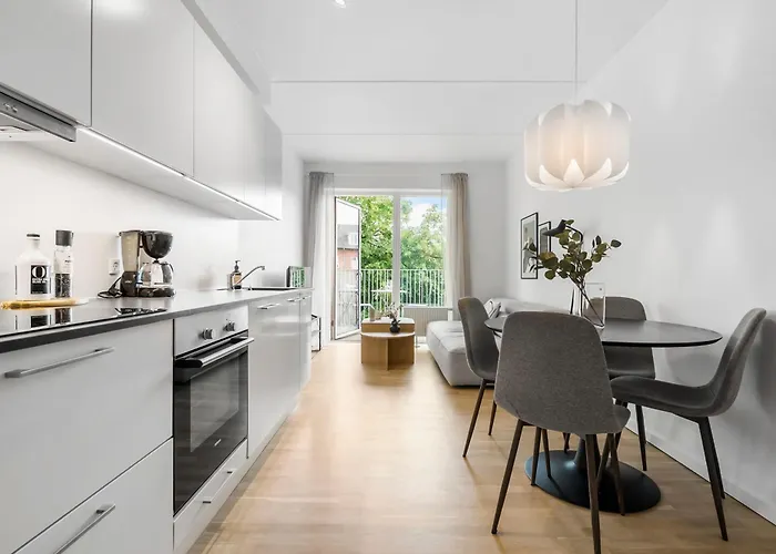 Urban Retreat In The Calmest Neighborhood