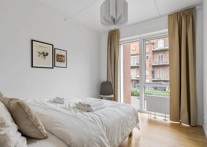 Urban Retreat In The Calmest Neighborhood